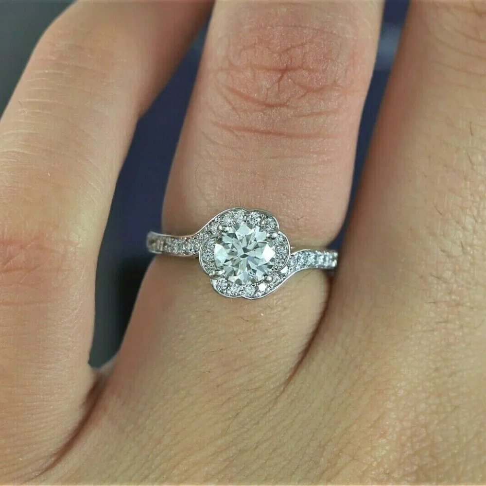 16867 Hearts On Fire 18K White Gold 0.79ct VS2 Round Diamond Engagement Ring - Picture 6 of 10